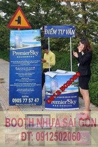 standee sắt ngoài trời gấp gọn