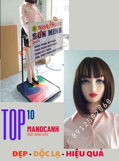 robot manocanh lắc lắc bảng hiệu
