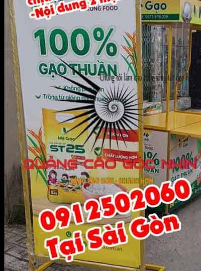 cho thuê standee chân sắt ngoài trời